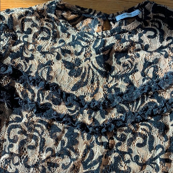 Zara lace T - Picture 3 of 4